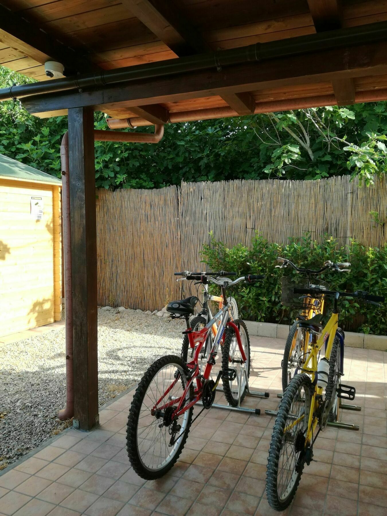 伊尔斯洛斯住宿加早餐旅馆 马卡雷塞 外观 照片